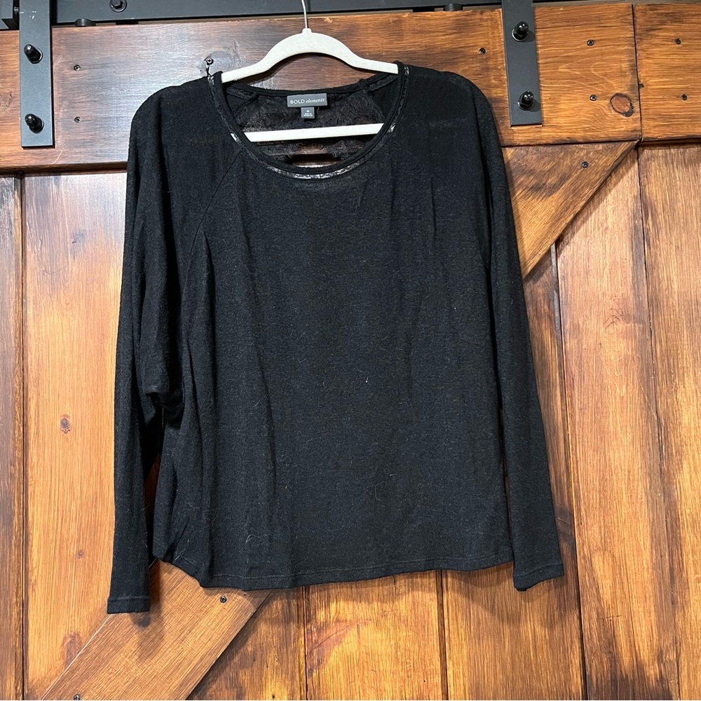 Bold Elements black ultrasoft lace lined top